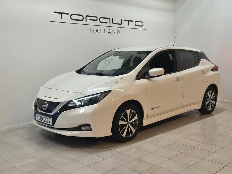 Vit Begagnad 2018 Nissan Leaf Halvkombi | 114 900 kr (Marknadspris) - Bild 1/4