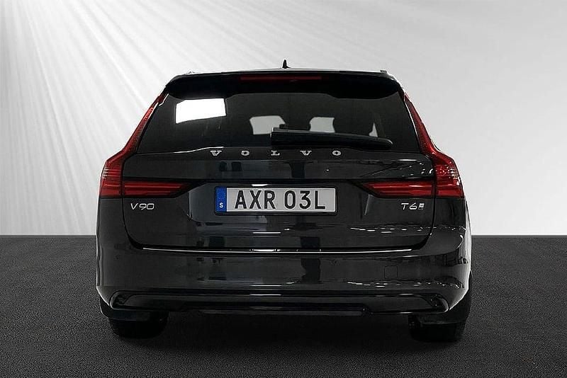 Begagnad Volvo V90 Plus 253 HK (186 kW) 2025 Grå Kombi