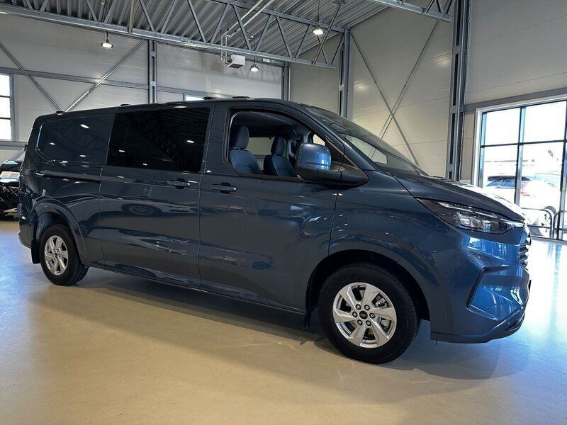 Blå Begagnad 2025 Ford Transit Custom Business Edition Van | 644 900 kr - Bild 1/4