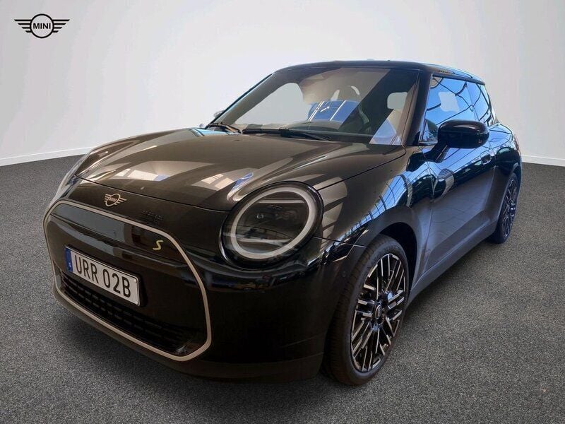 Svart Ny 2024 Mini Cooper SE Halvkombi | 414 900 kr - Bild 1/4