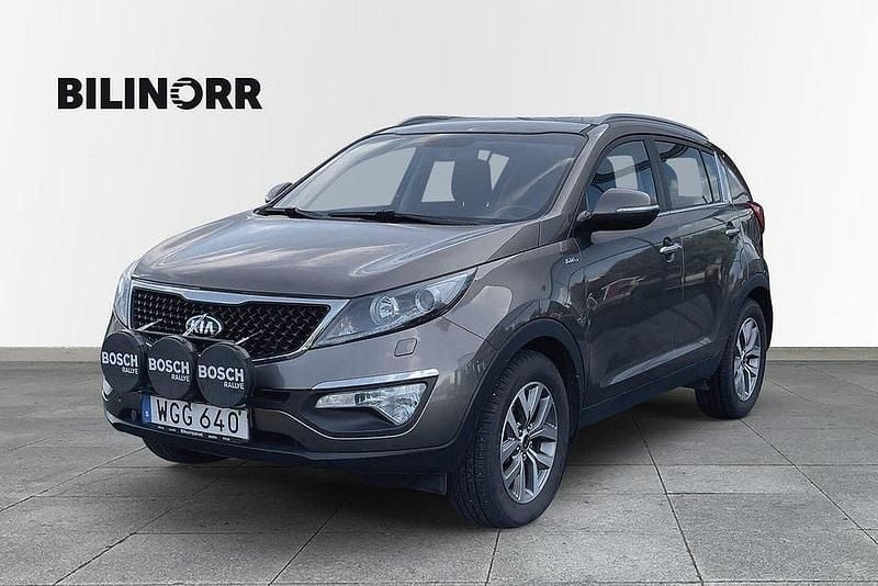 Grön Begagnad 2015 Kia Sportage SUV | 159 900 kr (Lite dyr) - Bild 1/4