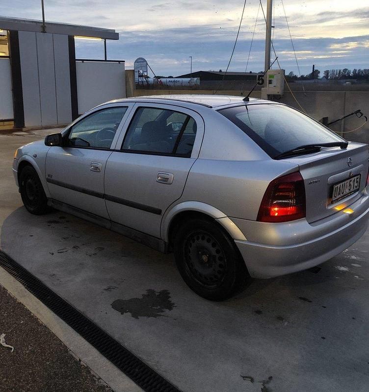 Begagnad 2003 Opel Astra Halvkombi | 22 000 kr - Bild 1/4