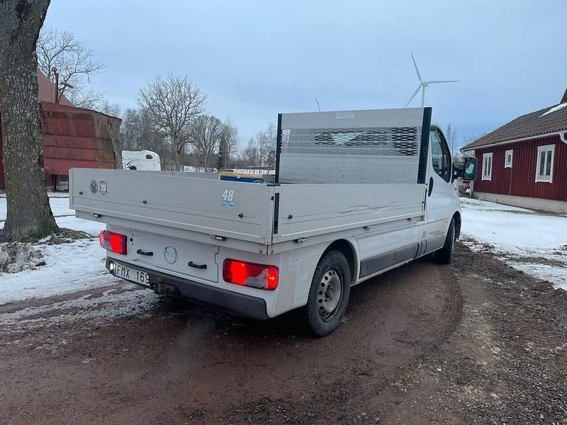 Begagnad Opel Vivaro 114 HK (83 kW) 2011 Minibuss