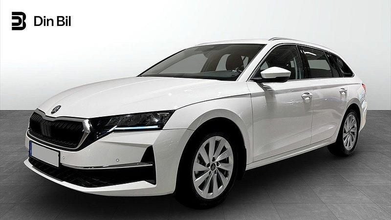Vit (candy white) Begagnad 2025 Skoda Octavia Selection Kombi | 309 900 kr (Lite dyr) - Bild 1/4