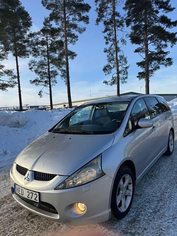 Begagnad Mitsubishi Grandis 165 HK (121 kW) 2008 Minibuss