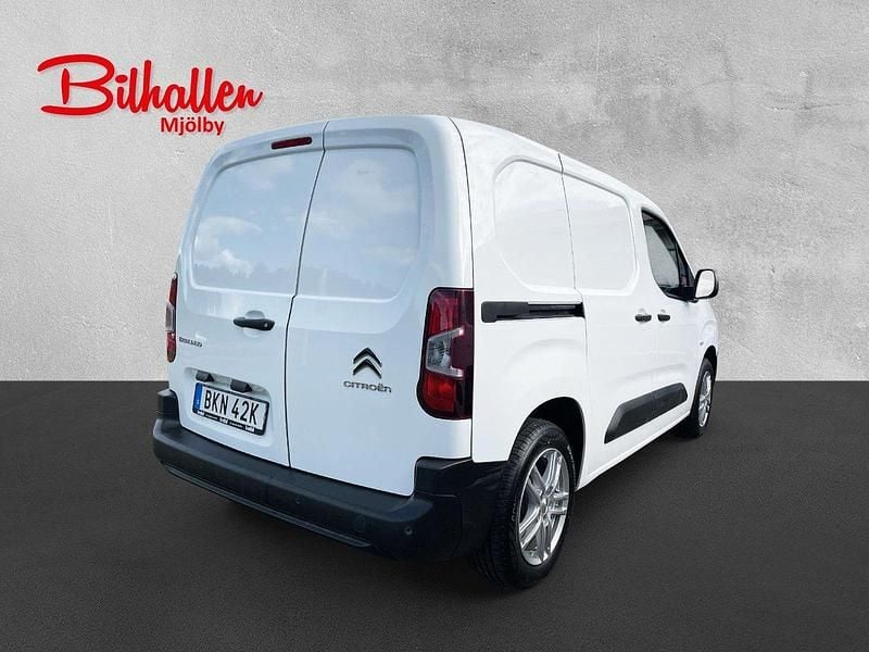 Vit Begagnad 2022 Citroën Berlingo Minibuss | 199 000 kr (Marknadspris) - Bild 1/4