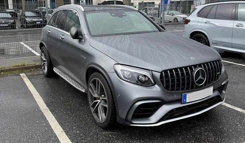 Begagnad Mercedes GLC63 AMG AMG 510 HK (375 kW) 2019 Amg designo selenitegray magno