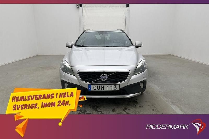 Begagnad Volvo V40 Ocean Race 150 HK (110 kW) 2015 Silver Halvkombi