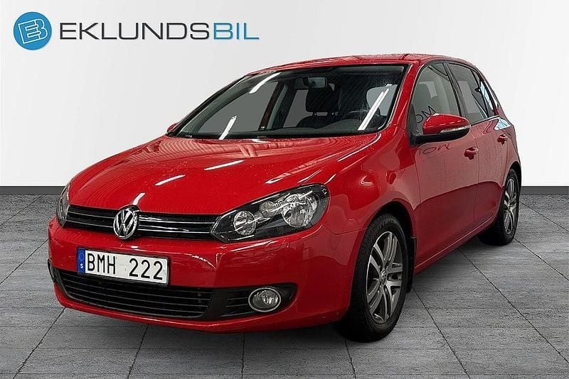 Röd Begagnad 2011 VW Golf VI Halvkombi | 59 900 kr (Marknadspris) - Bild 1/4