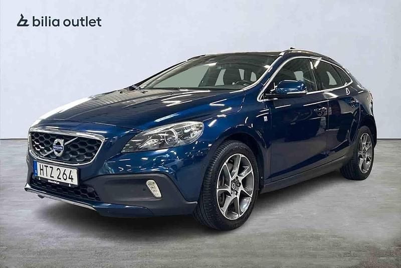 Blå Begagnad 2016 Volvo V40 CC Kombi | 149 900 kr (Marknadspris) - Bild 1/1