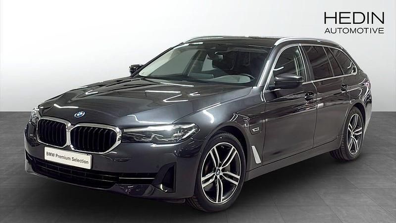 Begagnad BMW 530 292 HK (214 kW) 2022 Grå Kombi