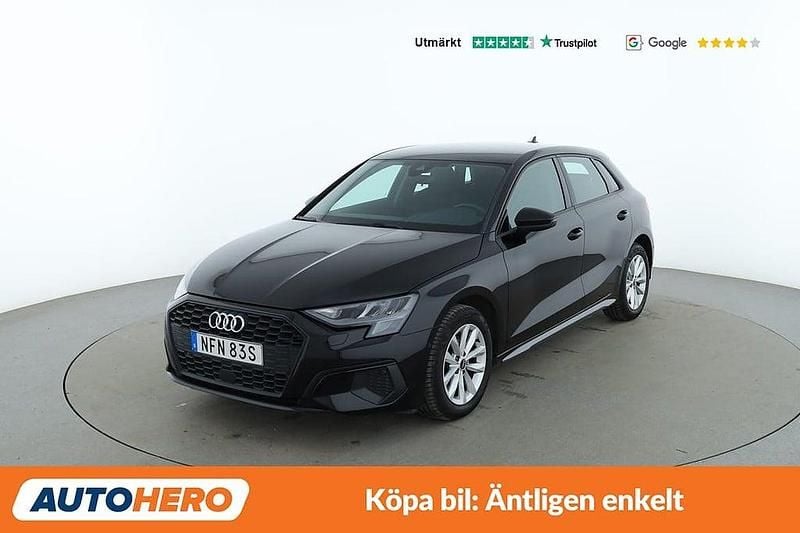 Svart Begagnad 2022 Audi A3 Sportback Halvkombi | 223 000 kr (Bra pris) - Bild 1/4