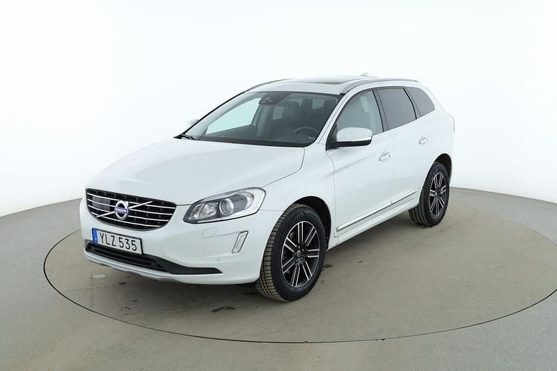 Begagnad Volvo XC60 Summum 190 HK (139 kW) 2017 Vit SUV