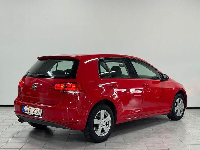 Begagnad VW Golf VII 122 HK (89 kW) 2013 Röd Halvkombi