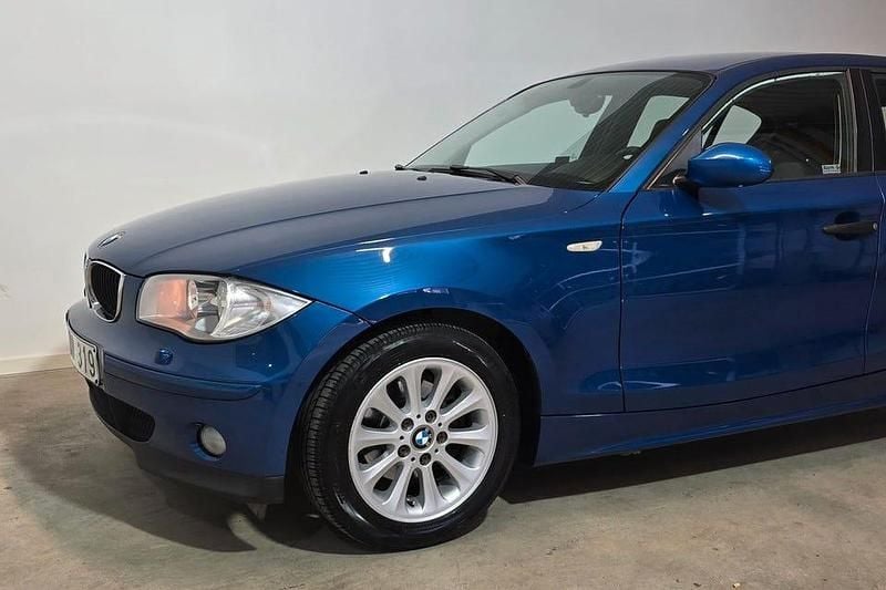 Begagnad BMW 116 Advantage 116 HK (85 kW) 2005 Blå Halvkombi