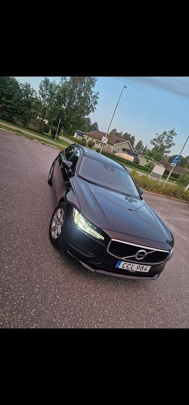 Svart Begagnad 2017 Volvo V90 Kinetic Kombi | 161 000 kr (Marknadspris) - Bild 1/4