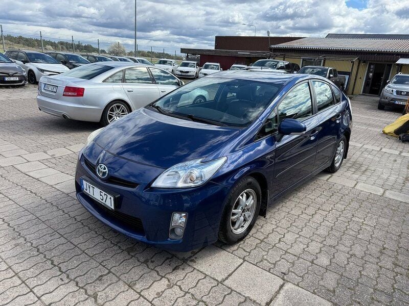 Mörkblå Begagnad 2009 Toyota Prius Halvkombi | 59 900 kr - Bild 1/4