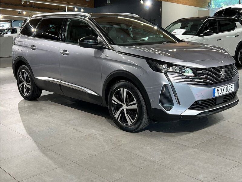 Grå Begagnad 2020 Peugeot 5008 GTi Minibuss | 294 900 kr (Lite dyr) - Bild 1/2
