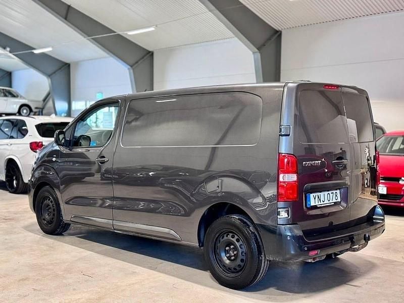 Begagnad Peugeot Expert 177 HK (130 kW) 2017 Grå Van