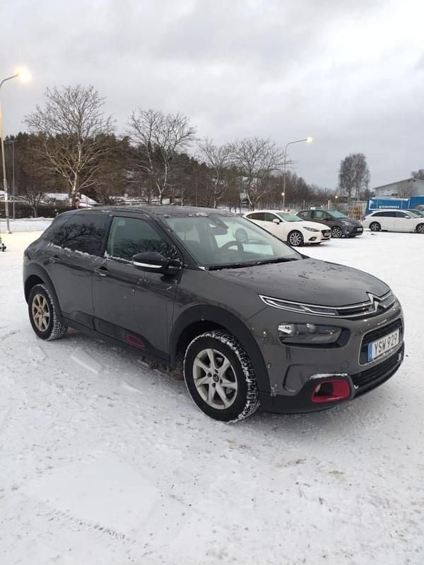 Begagnad Citroën C4 Cactus PureTech 110 HK (80 kW) 2018 Halvkombi