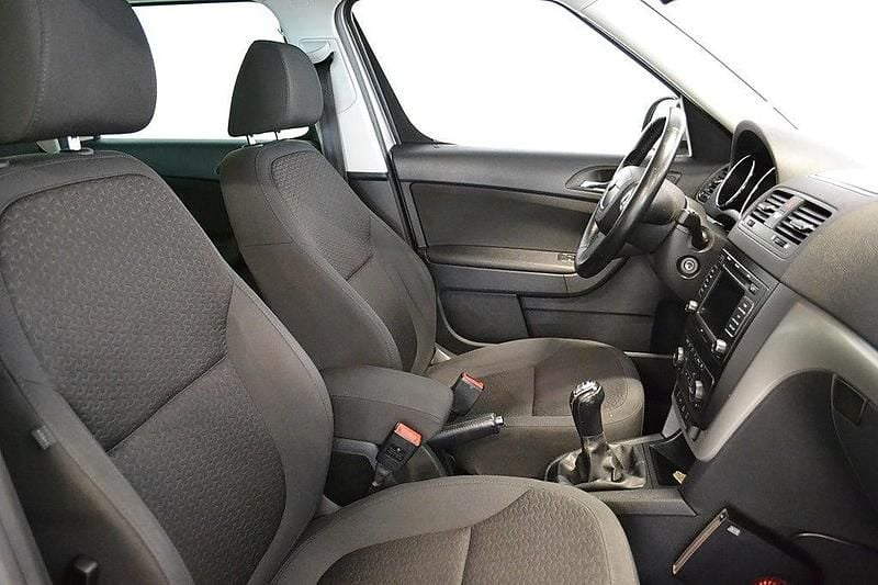 Begagnad Skoda Yeti 110 HK (80 kW) 2010 Ljusbrun SUV