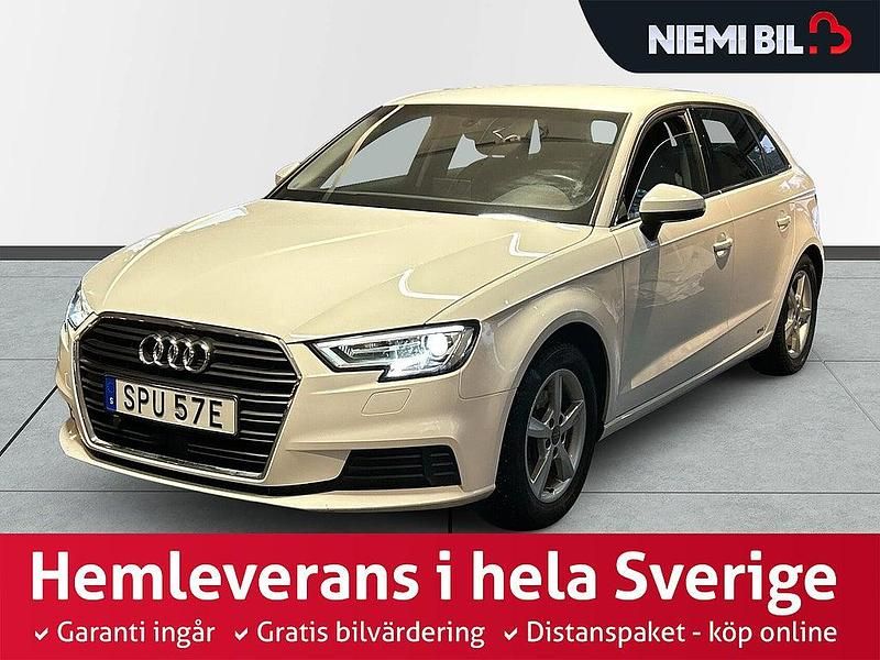 Vit Begagnad 2019 Audi A3 Sportback Proline Halvkombi | 199 900 kr (Marknadspris) - Bild 1/3