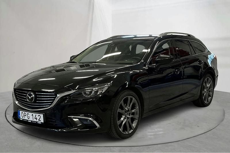 Svart Begagnad 2015 Mazda 6 Optimum Sedan | 132 800 kr (Bra pris) - Bild 1/4