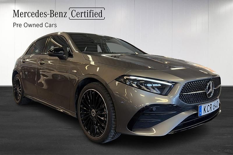 Begagnad Mercedes A250 2026 Grå Halvkombi