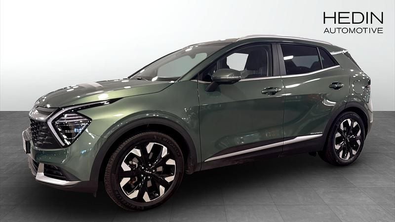 Grön (green) Begagnad 2024 Kia Sportage Advance SUV | 429 900 kr (Marknadspris) - Bild 1/4