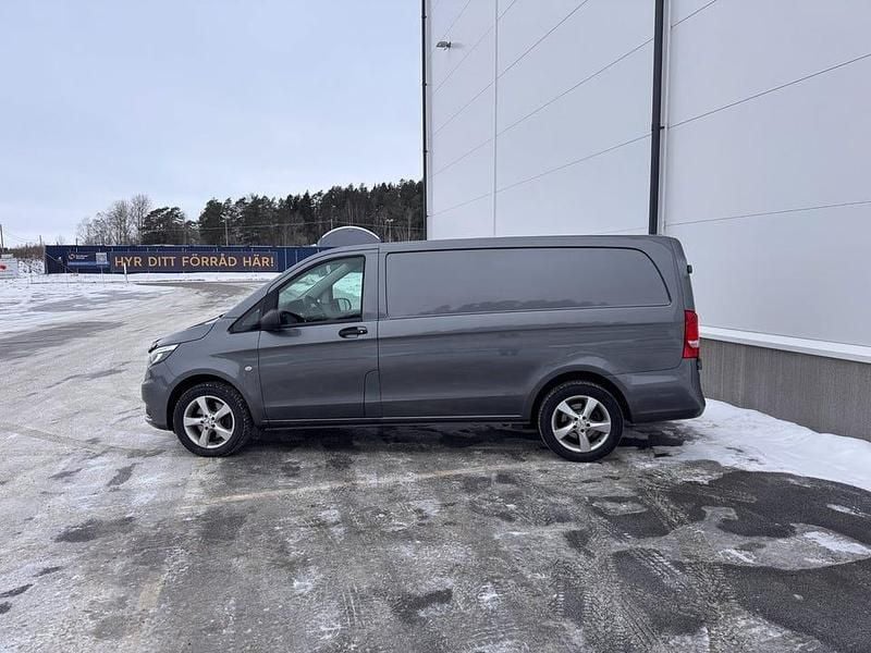 Begagnad Mercedes Vito 163 HK (119 kW) 2020 Grå Van