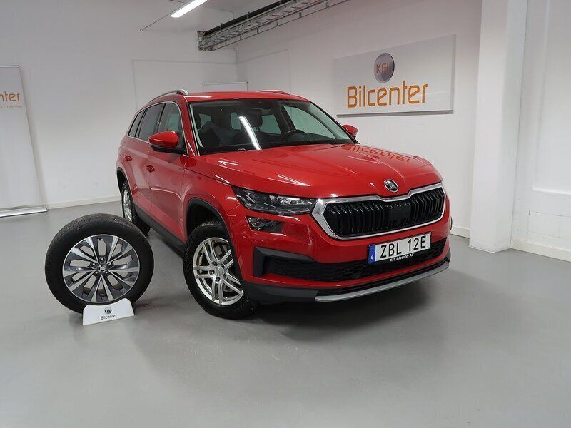 Röd Begagnad 2021 Skoda Kodiaq SUV | 389 900 kr (Marknadspris) - Bild 1/3