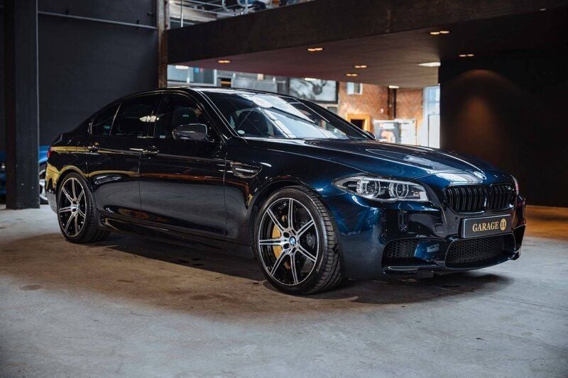 Okänd (svart) Begagnad 2016 BMW M5 Competition Edition Sedan | 999 000 kr - Bild 1/4
