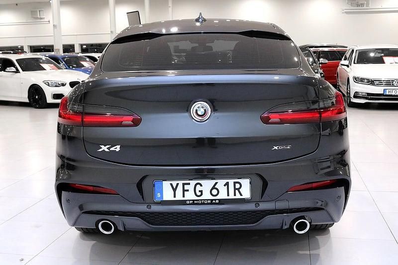 Begagnad BMW X4 M Sport 190 HK (139 kW) 2019 Grå SUV