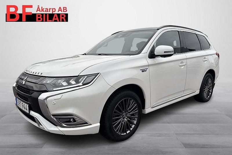 Vit Begagnad 2018 Mitsubishi Outlander P-HEV Edition SUV | 219 500 kr (Marknadspris) - Bild 1/4