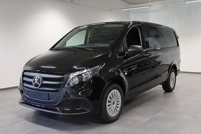 Ny Mercedes Vito 2025 Svart Van