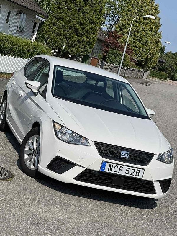 Vit Begagnad 2021 Seat Ibiza Style Halvkombi | 90 000 kr - Bild 1/4