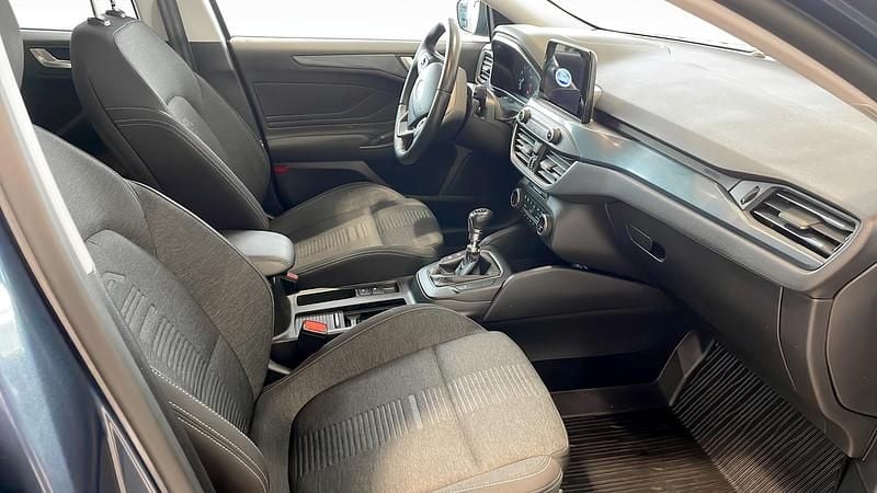 Begagnad Ford Focus Active 125 HK (91 kW) 2021 Blå Kombi