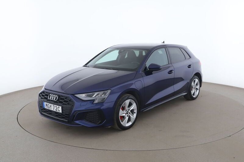 Blå Begagnad 2021 Audi A3 e-tron S-Line Halvkombi | 293 000 kr - Bild 1/4