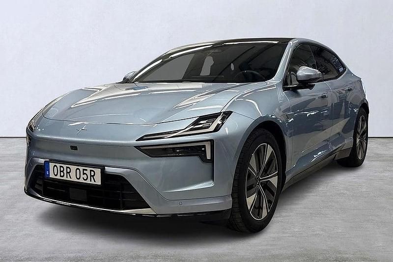 Ljusblå Begagnad 2024 Polestar 4 Long Range Dual motor SUV | 669 900 kr (Bra pris) - Bild 1/4