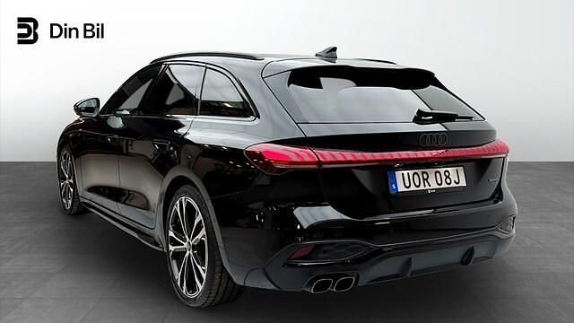 Begagnad Audi A5 S-Line 204 HK (150 kW) 2024 Mytsvart metallic Sportkupé