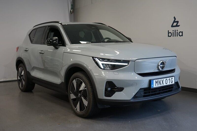 Grå Begagnad 2024 Volvo EX40 Plus SUV | 469 900 kr - Bild 1/3