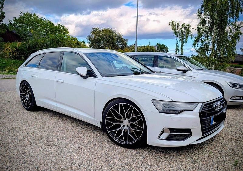 Vit Begagnad 2020 Audi A6 Sport Kombi | 339 000 kr (Marknadspris) - Bild 1/4