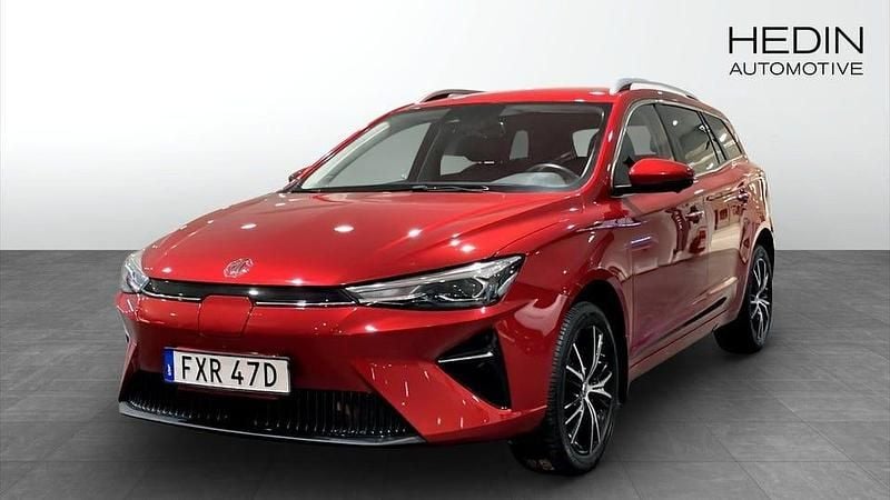 Röd Begagnad 2021 MG MG5 EV Kombi | 189 900 kr (Marknadspris) - Bild 1/4