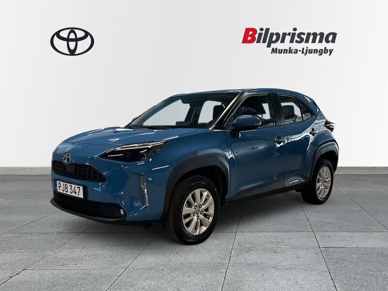 Blå Begagnad 2021 Toyota Yaris Cross Active SUV | 254 800 kr (Marknadspris) - Bild 1/4