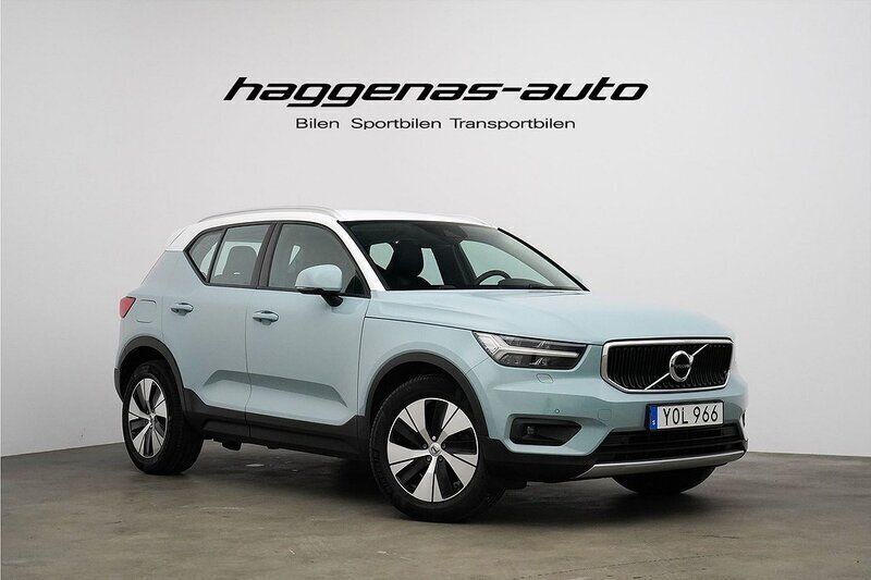 Ljusblå Begagnad 2018 Volvo XC40 Momentum SUV | 269 000 kr (Bra pris) - Bild 1/4