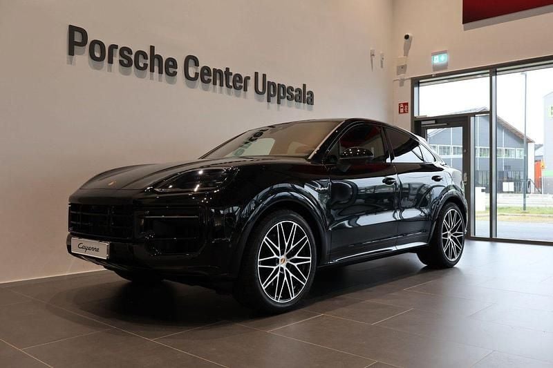 Svart Ny 2025 Porsche Cayenne SUV | 1 362 000 kr - Bild 1/4
