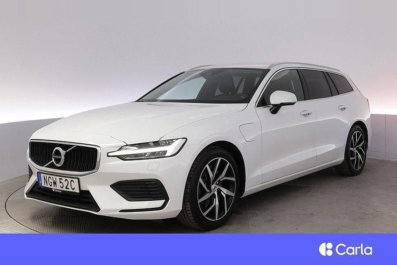 Vit Begagnad 2020 Volvo V60 Momentum Kombi | 303 900 kr (Marknadspris) - Bild 1/4