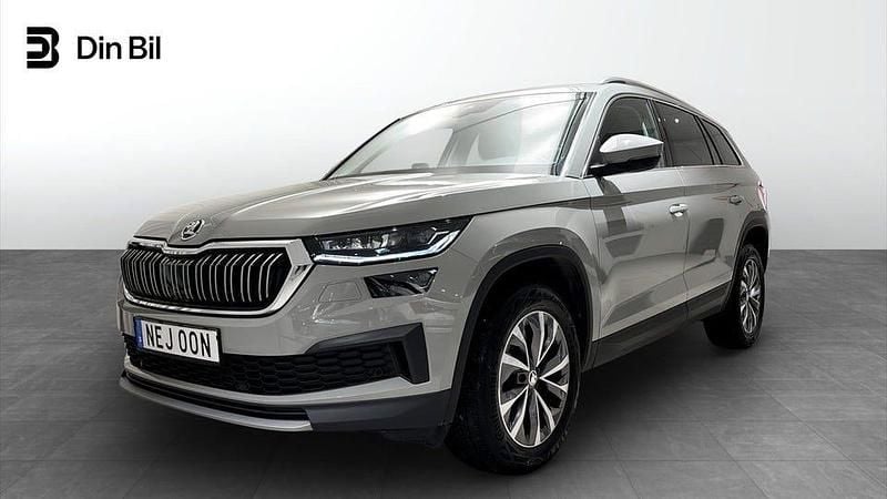 Grå Begagnad 2022 Skoda Kodiaq Style SUV | 418 900 kr (Lite dyr) - Bild 1/4