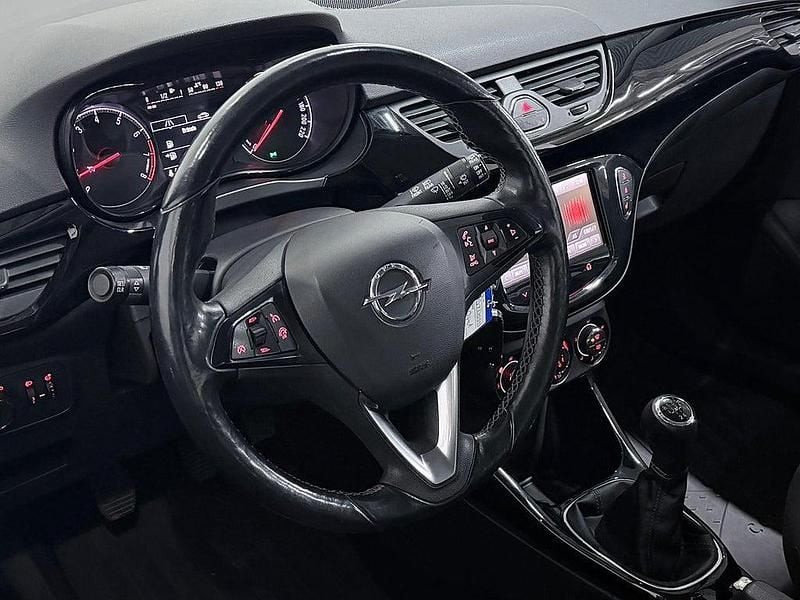 Begagnad Opel Corsa Enjoy 90 HK (66 kW) 2015 Svart Halvkombi
