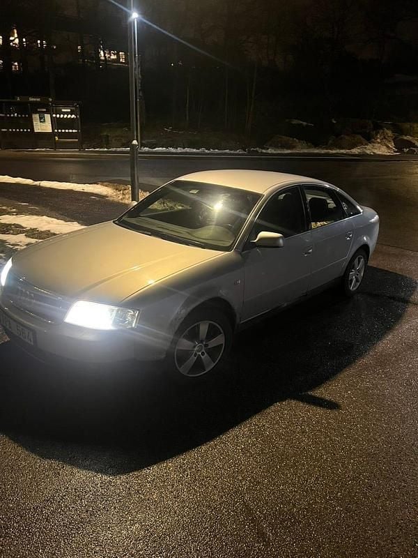 Begagnad 2002 Audi A6 Sedan | 9 999 kr (Bra pris) - Bild 1/4